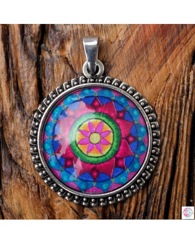 Medalion z mandalą "Kosmic Lotos".